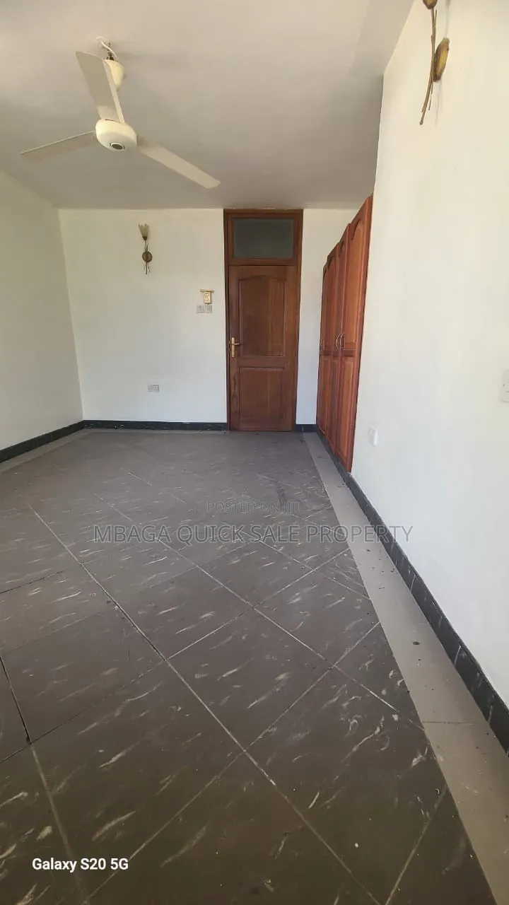 Furnished 4bdrm House in Mikocheni for sale in Mikocheni