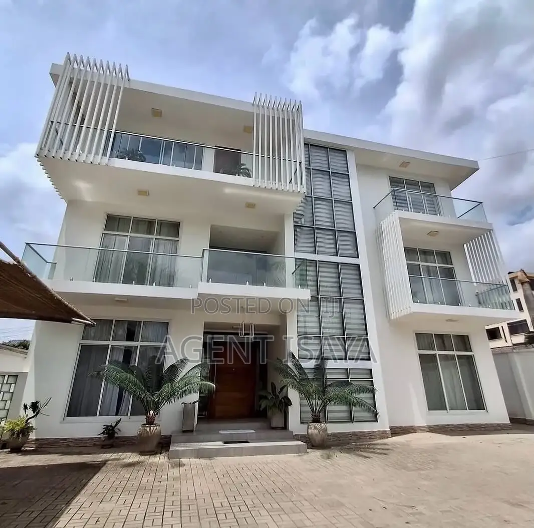 Furnished 8bdrm Apartment in Ada Estate for rent in Ada Estate