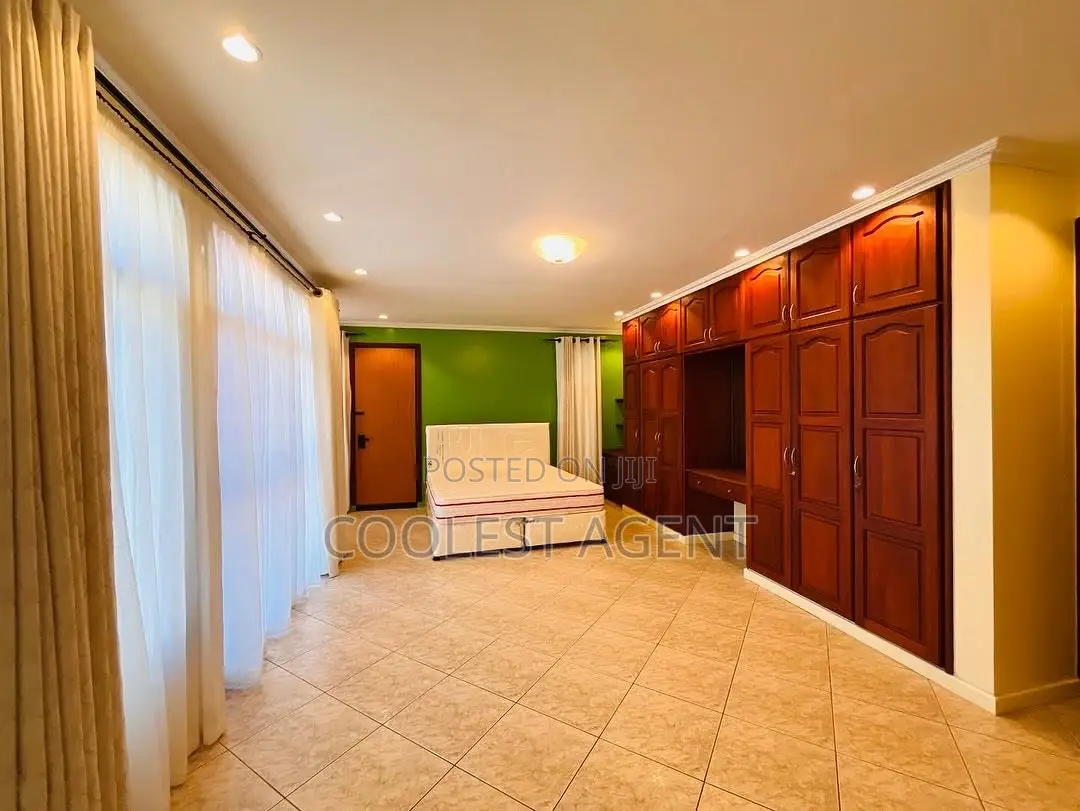 4bdrm Duplex in Coolest Estate, Masaki for rent in Masaki