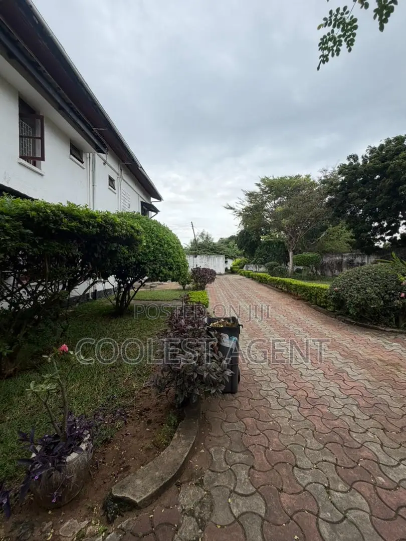 4bdrm House in Coolest Estate, Masaki for rent in Masaki