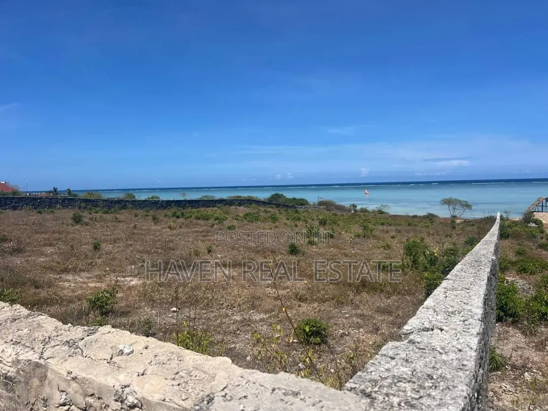 Prime Beach Plot for Sale at Makunduchi Zanzibar in Kati