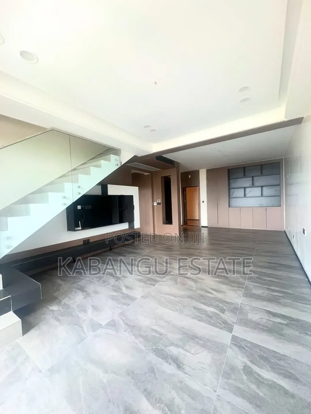 3bdrm Duplex in Oysterbay for rent in Oyster Bay