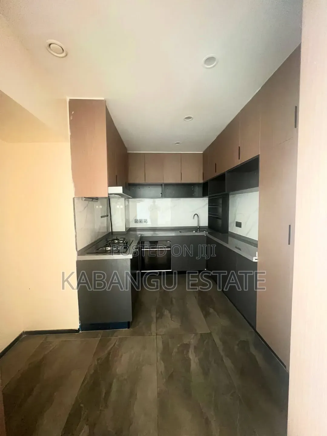 3bdrm Duplex in Oysterbay for rent in Oyster Bay