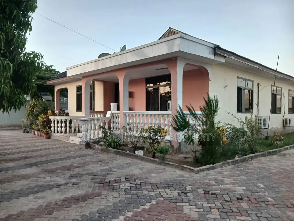 4bdrm House in Mbezi Makonde for rent in Mbezi Beach