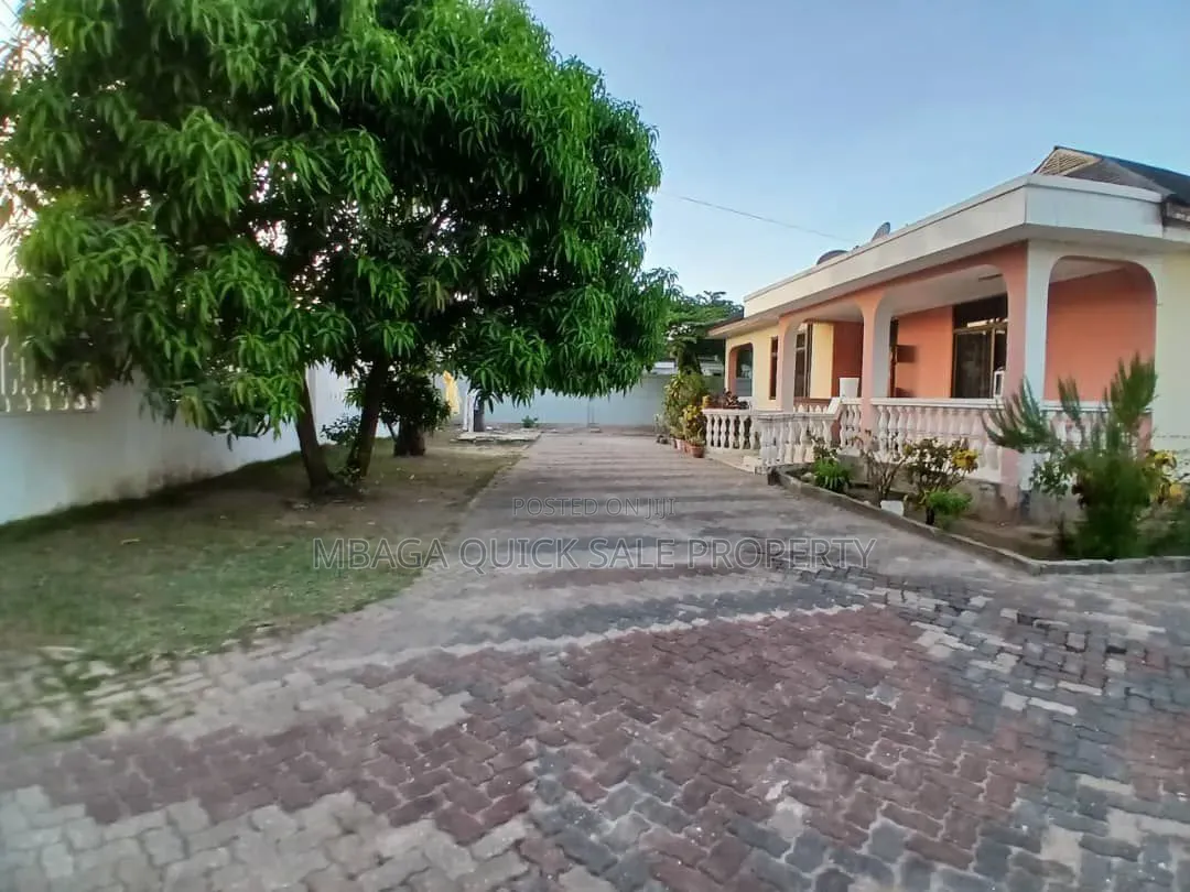 4bdrm House in Mbezi Makonde for rent in Mbezi Beach