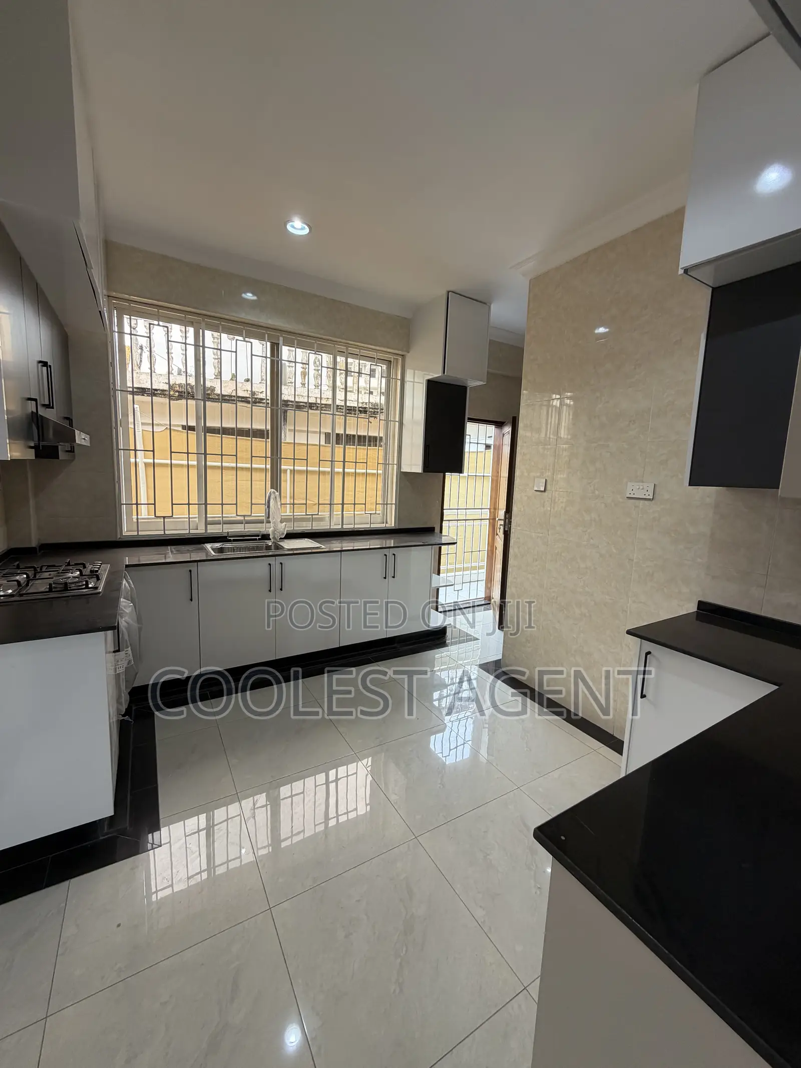 3bdrm Apartment in Coolest Estate, Msasani for rent in Msasani