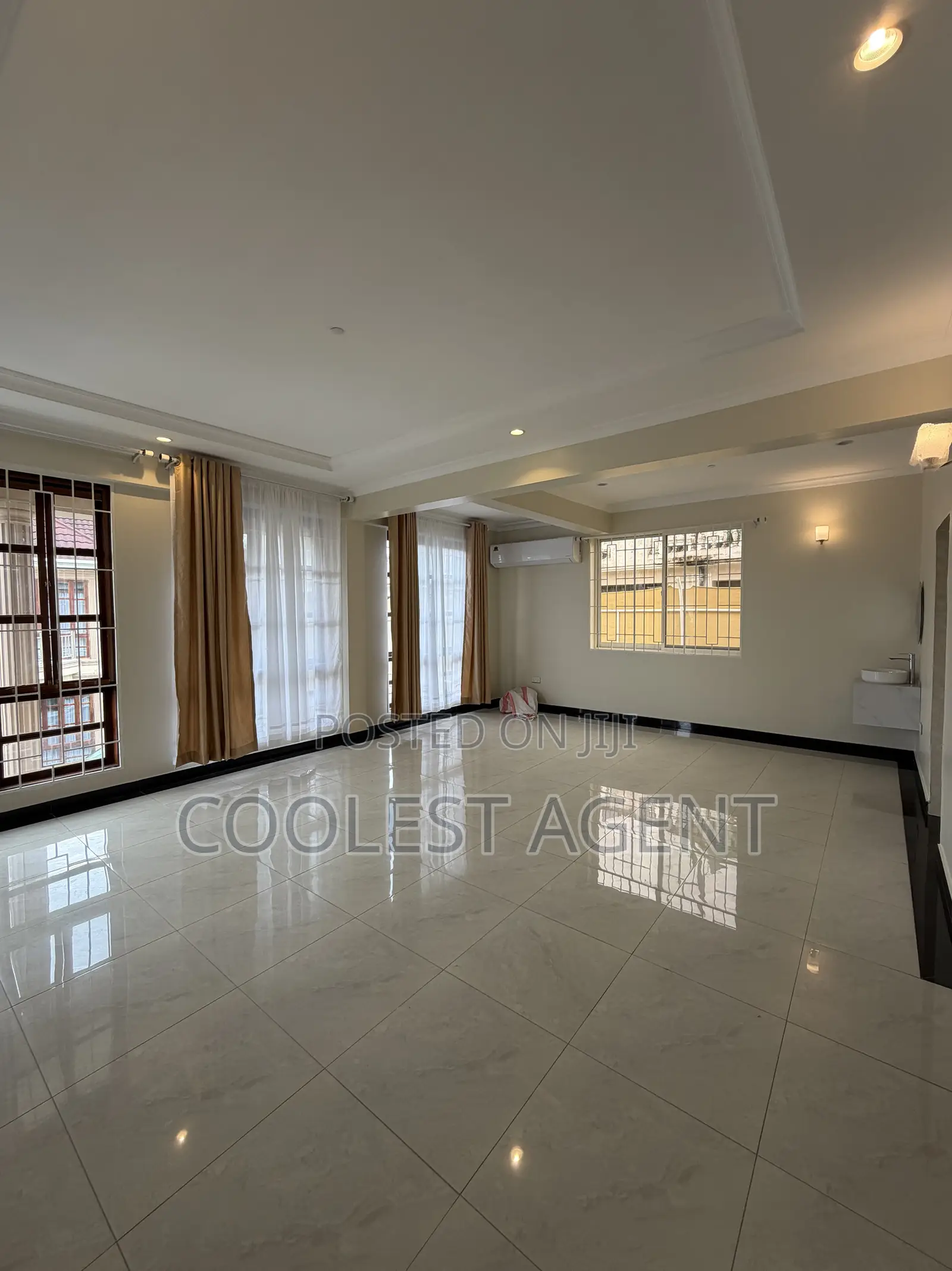 3bdrm Apartment in Coolest Estate, Msasani for rent in Msasani