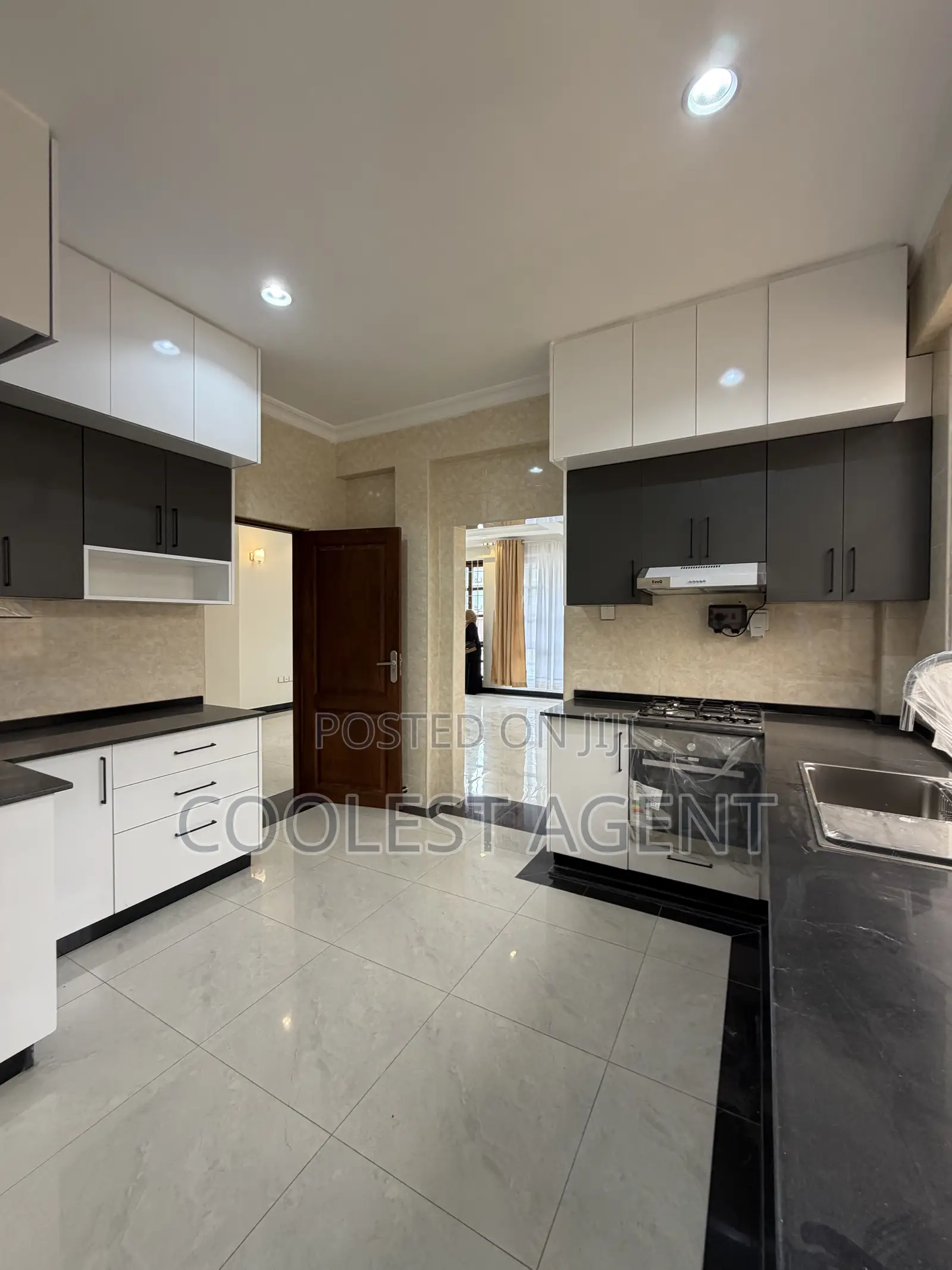 3bdrm Apartment in Coolest Estate, Msasani for rent in Msasani