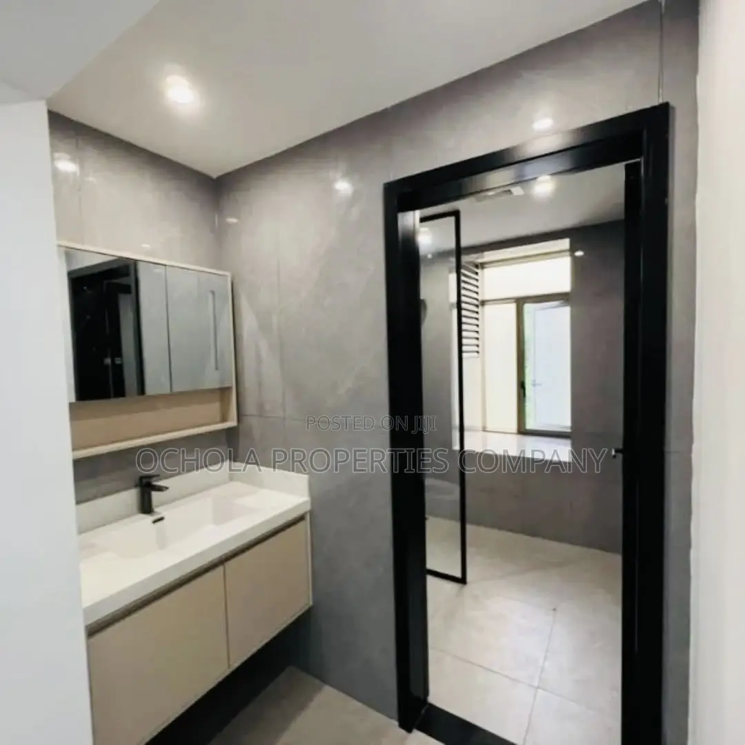 3bdrm Apartment in Oyster Bay for rent in Oyster Bay
