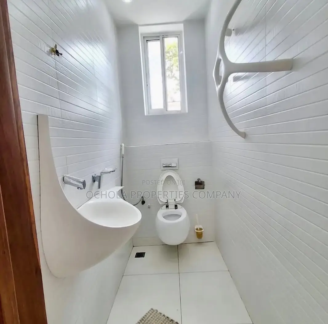 Furnished 6bdrm House in Ada Estate for rent in Ada Estate