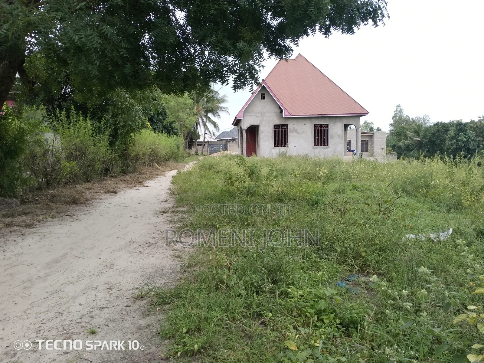 Kiwanja Sqmita 500 Kinauzwa Gongolamboto Majohe Rada. in Ilala