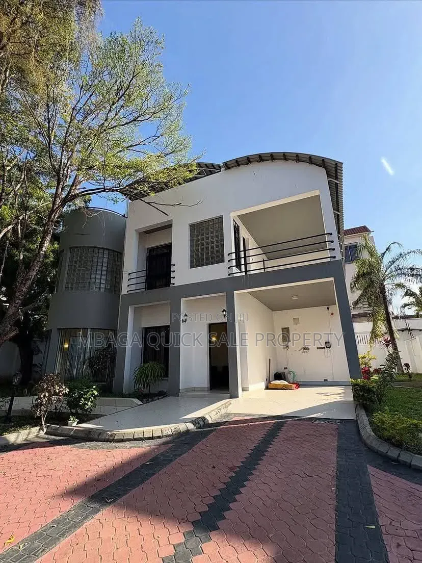 5bdrm House in Masaki for rent in Masaki