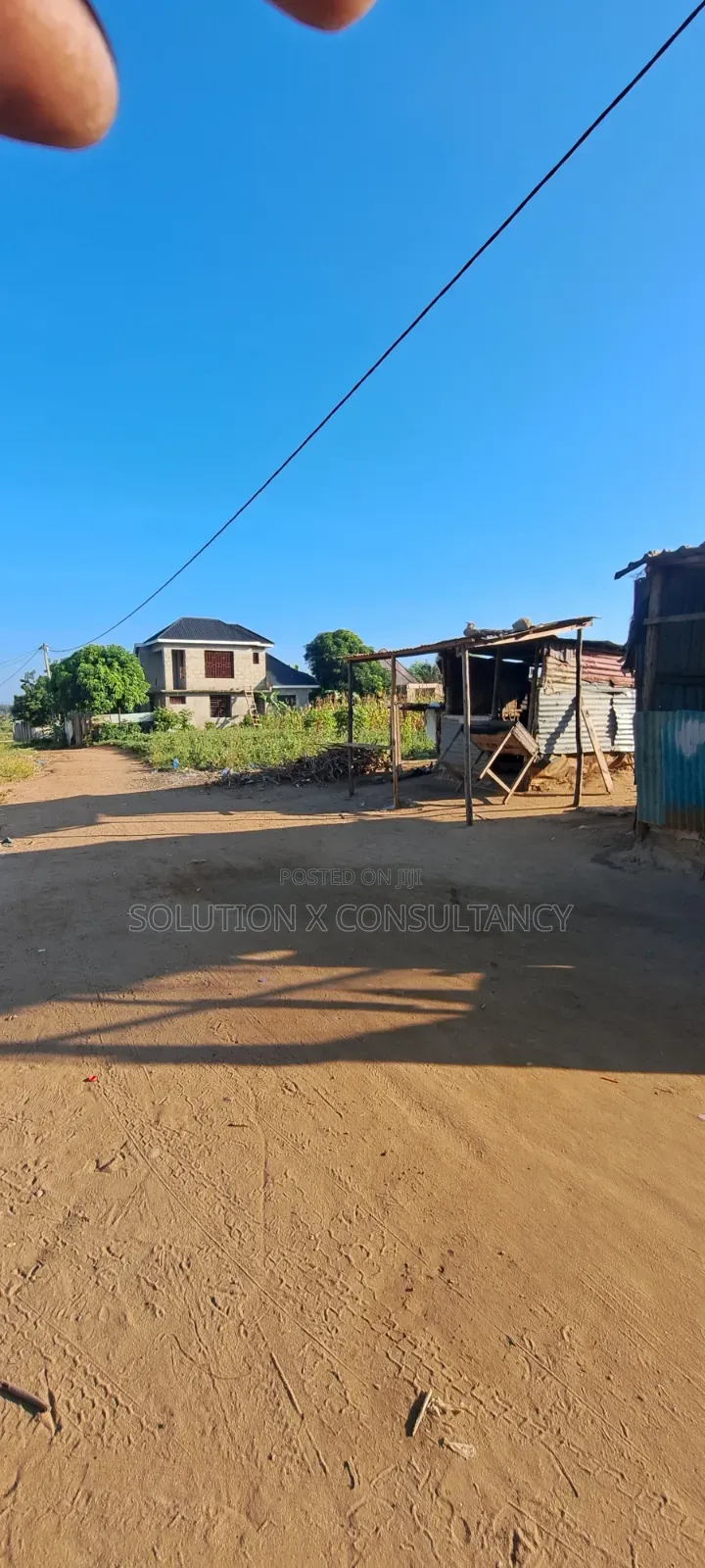Kiwanja Kinauzwa Bunju a Kinondo in Bunju