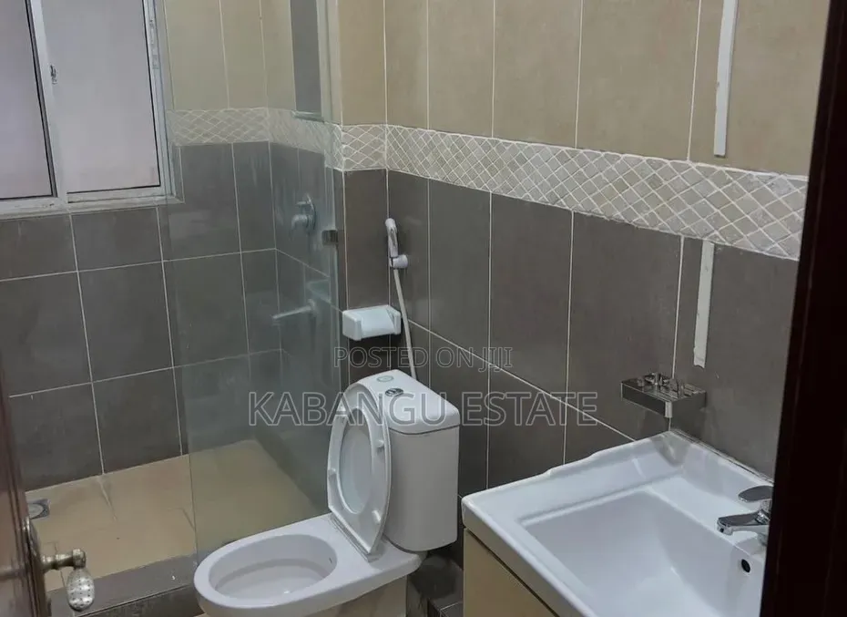 4bdrm Apartment in Upanga Mindu Street for sale in Upanga East