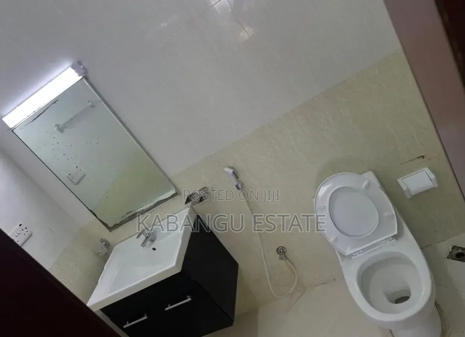 4bdrm Apartment in Upanga Mindu Street for sale in Upanga East