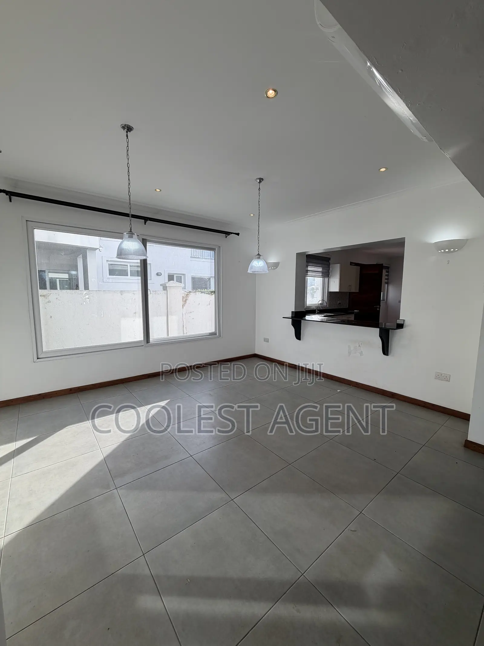 4bdrm Villa in Coolest Estate, Oyster Bay for rent in Oyster Bay