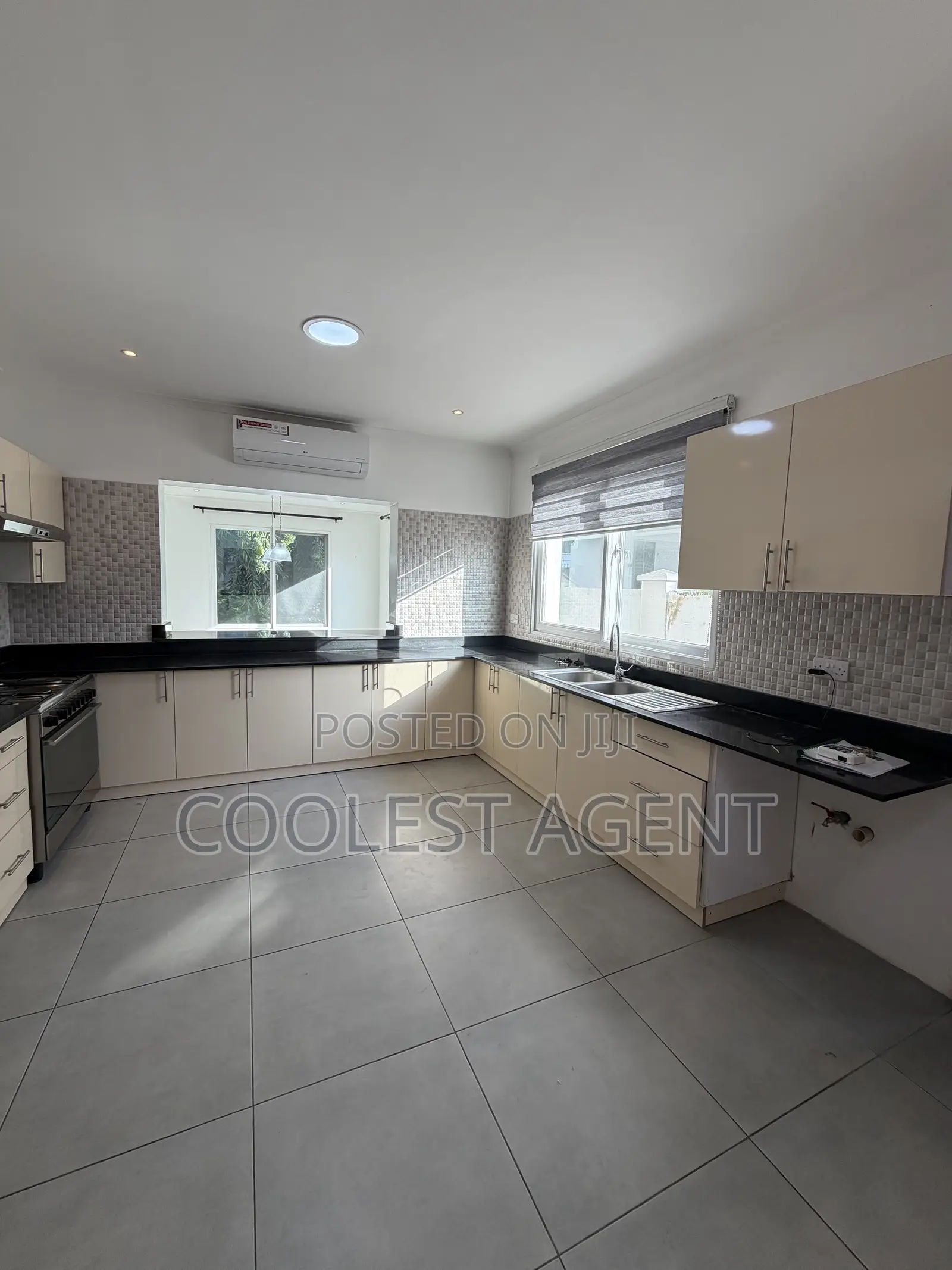 4bdrm Villa in Coolest Estate, Oyster Bay for rent in Oyster Bay