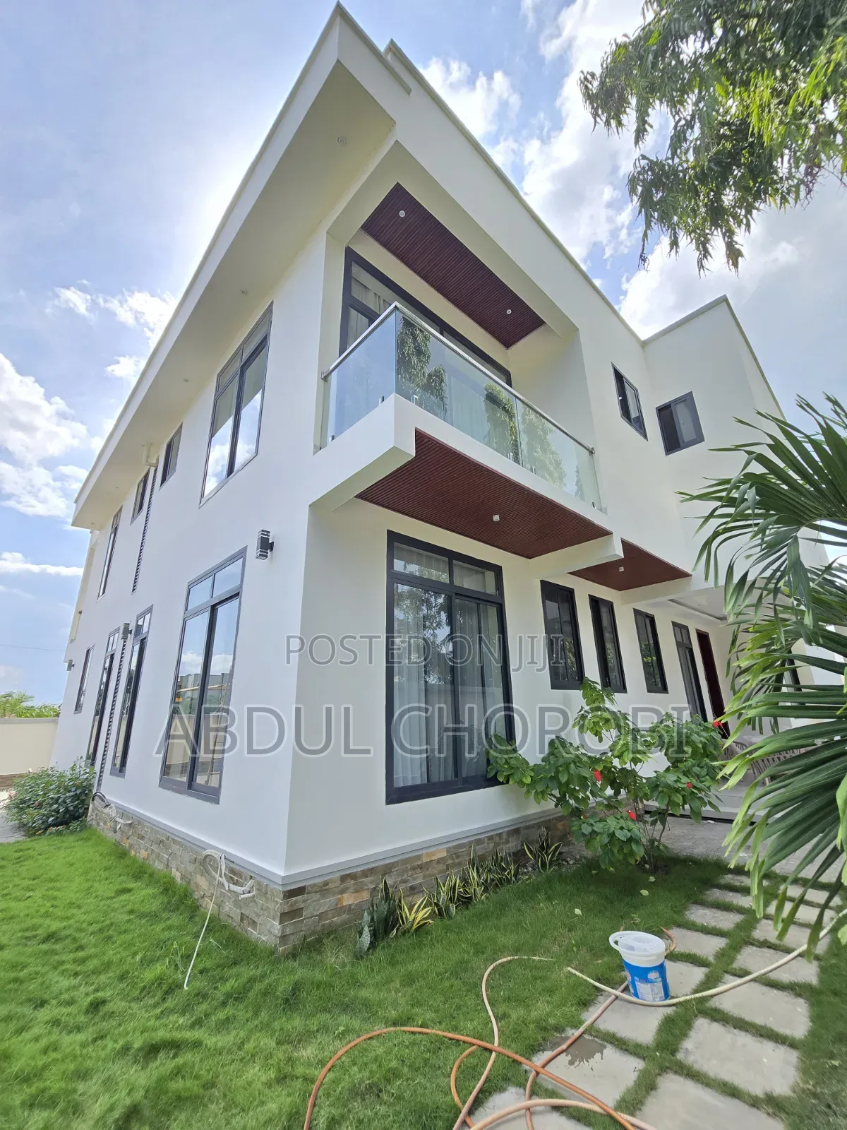 5bdrm Mansion in Mbweni for sale in Mbweni