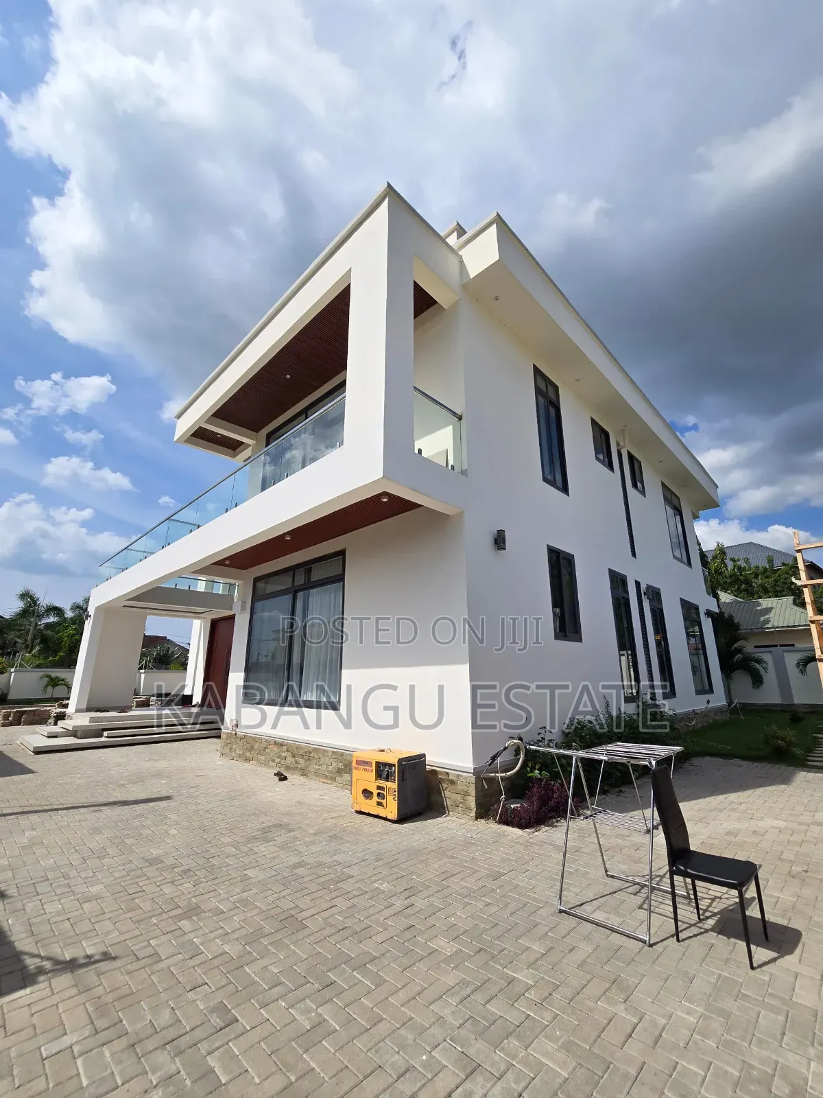 5bdrm Mansion in Mbweni Ubungo for sale in Mbweni