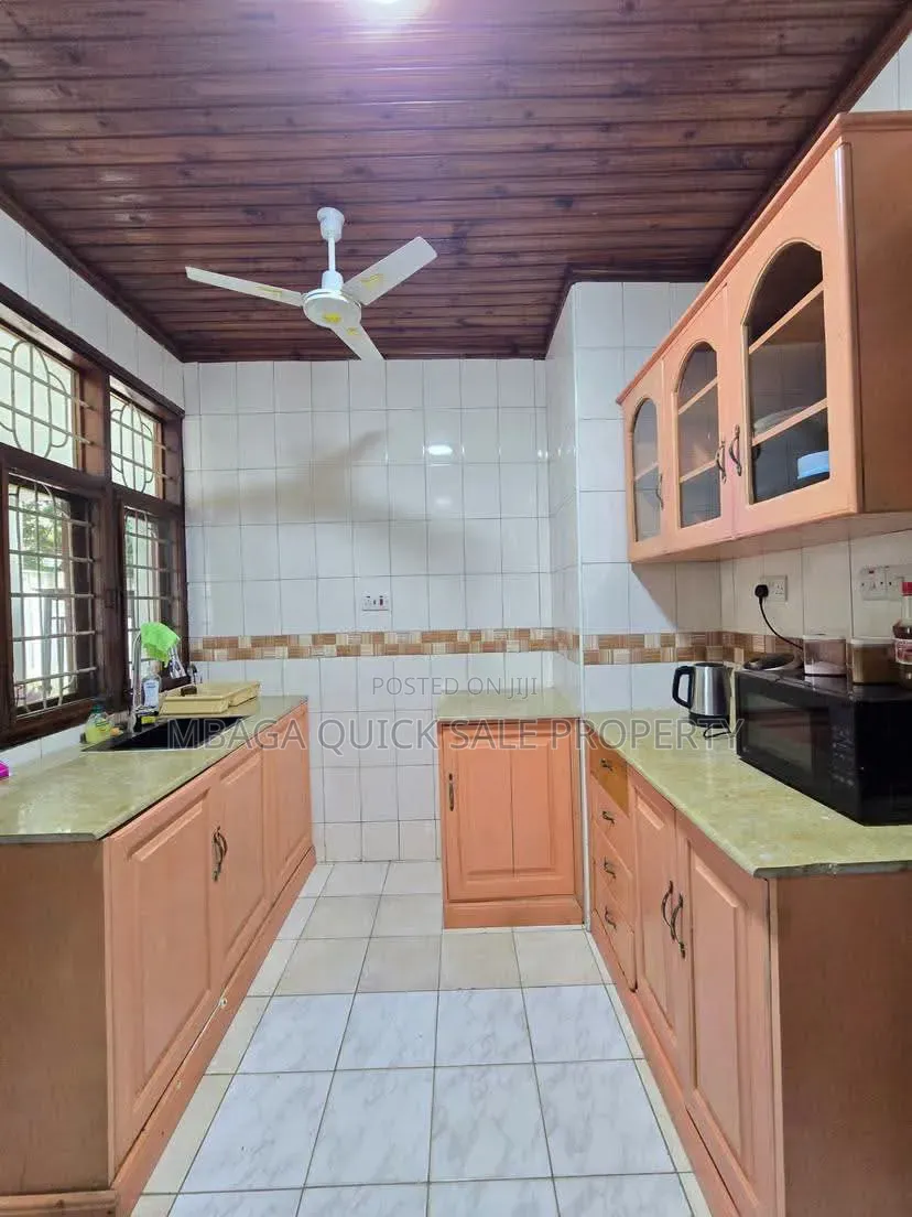 3bdrm House in Mikocheni for rent in Mikocheni
