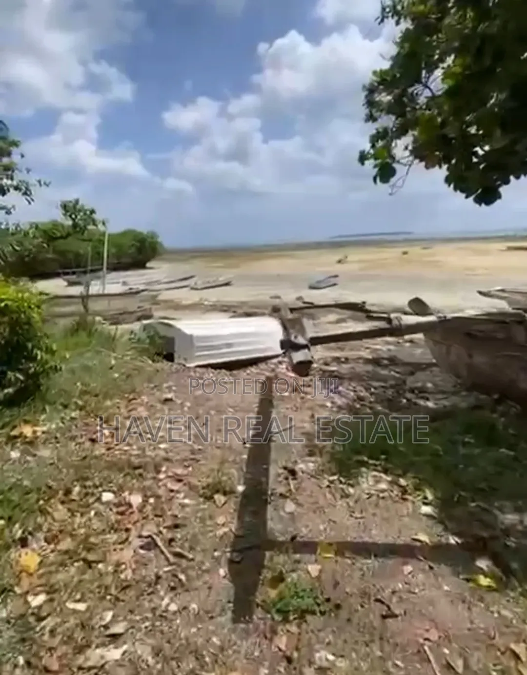 Beach Plot for Sale at Zanzibar in Kati