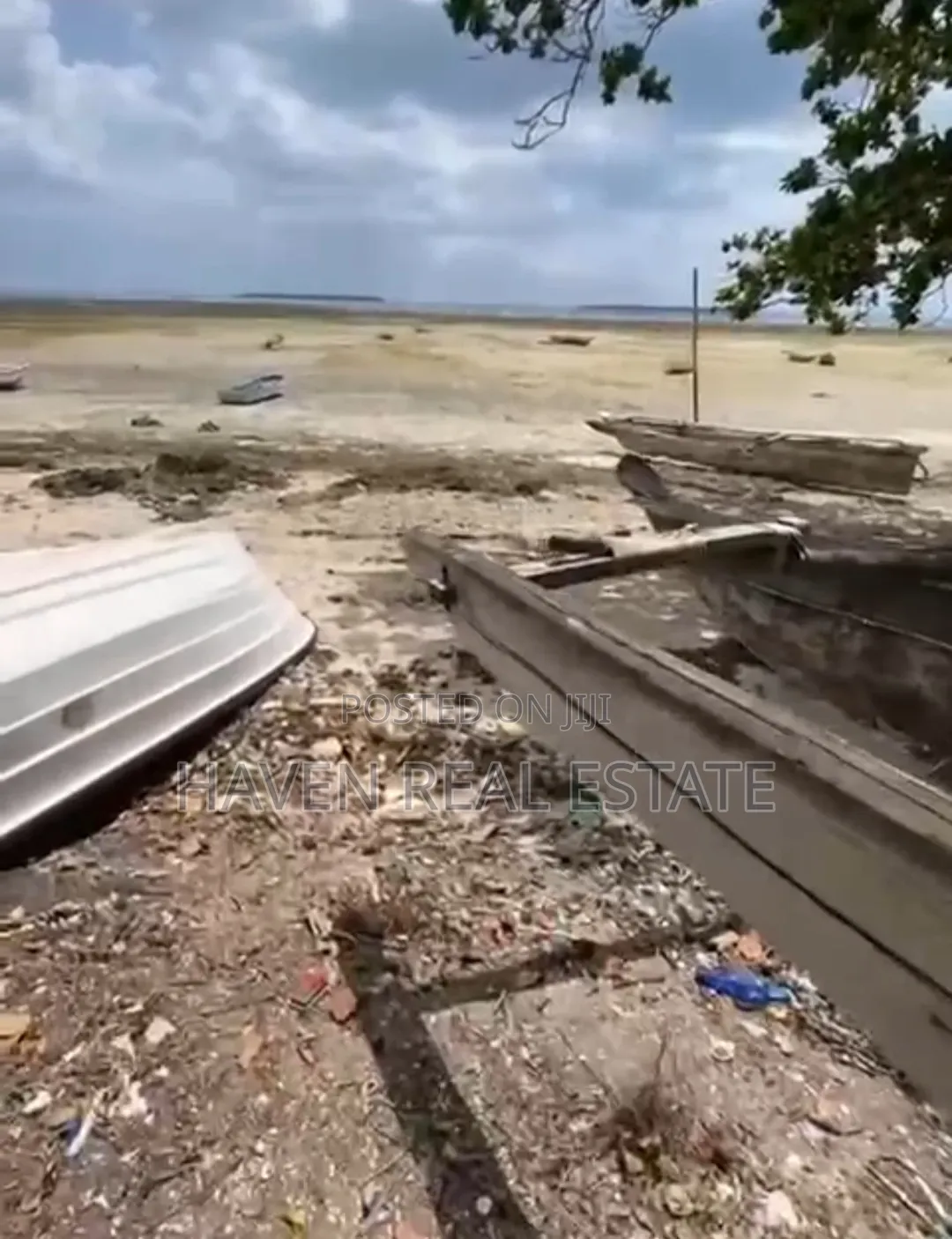 Beach Plot for Sale at Zanzibar in Kati