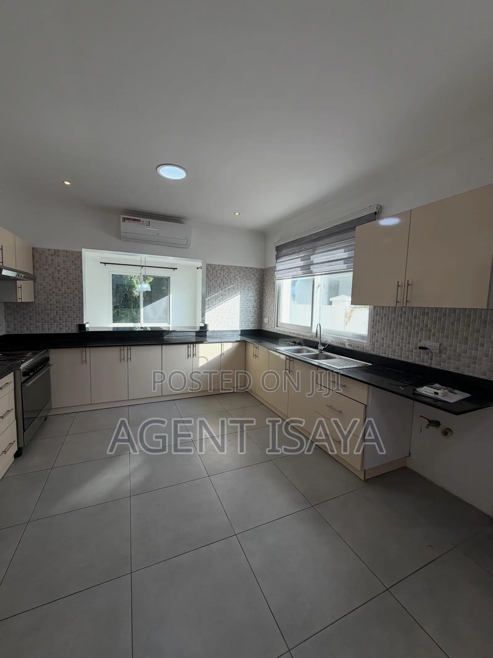 5bdrm Apartment in Oyster Bay for rent in Oyster Bay
