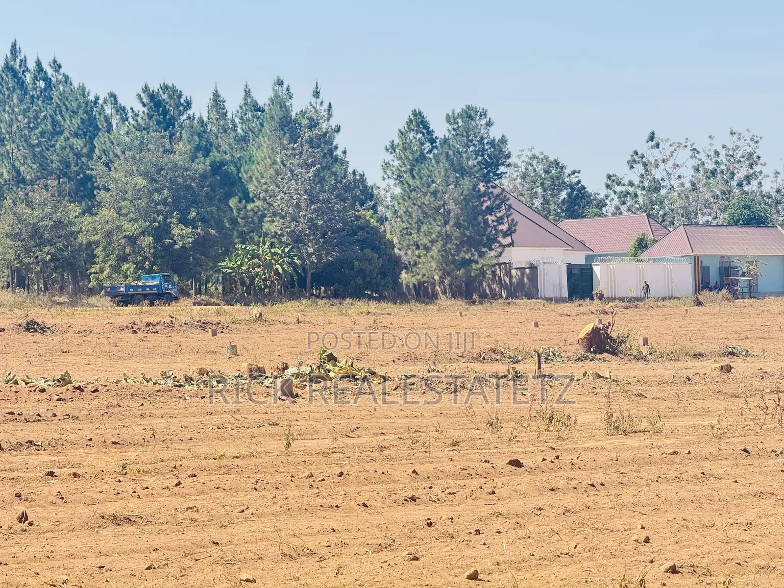 Viwanja Vinauzwa Kisesa Kanyama Karibu Na Chuo Cha Mwanza City College in Kisesa