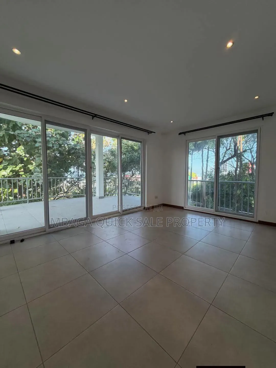 5bdrm Villa in Oyster Bay for rent in Oyster Bay