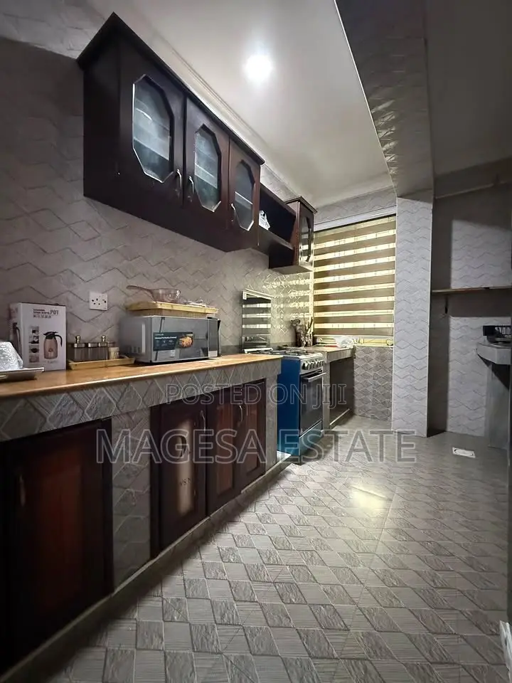 Furnished 3bdrm Apartment in Ada Estate for rent in Ada Estate