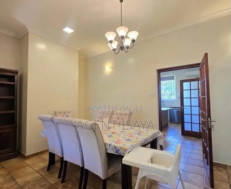 Furnished 4bdrm Apartment in Oyster Bay for rent in Oyster Bay