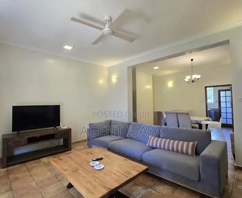Furnished 4bdrm Apartment in Oyster Bay for rent in Oyster Bay
