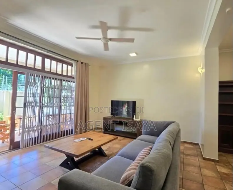 Furnished 4bdrm Apartment in Oyster Bay for rent in Oyster Bay