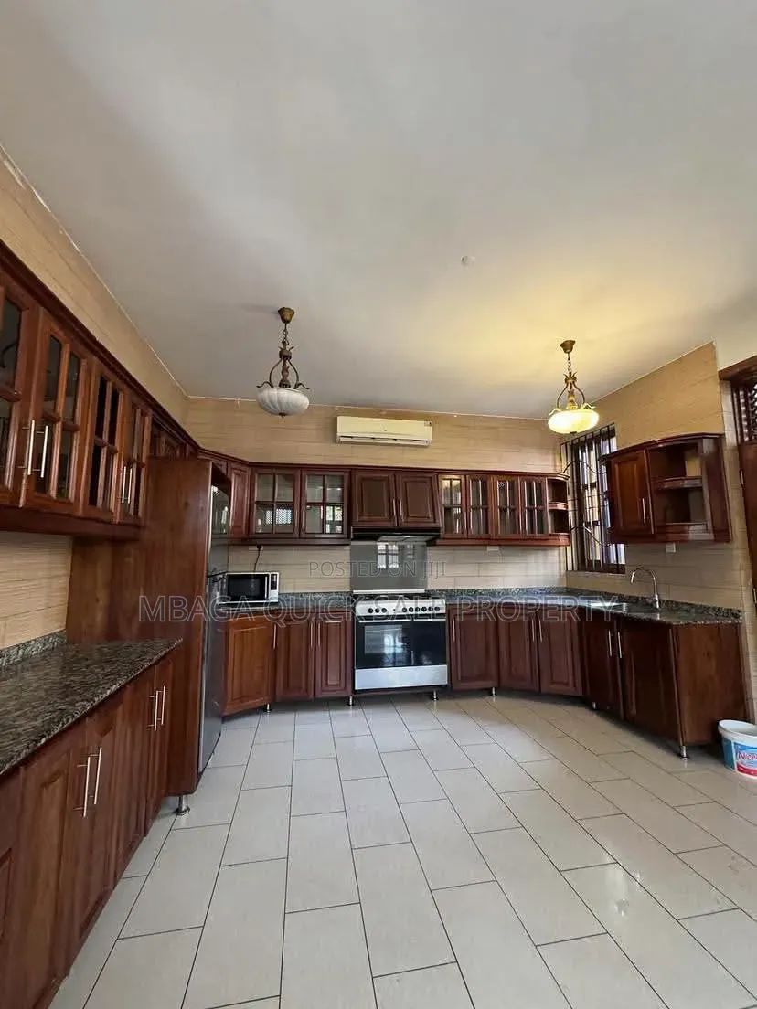 Furnished 3bdrm House in Mwenge, Sinza for rent in Sinza