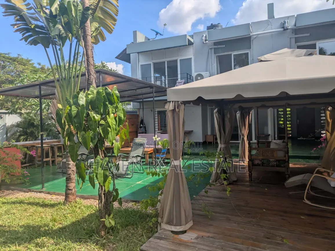 Furnished 4bdrm Villa in Masaki for rent in Masaki