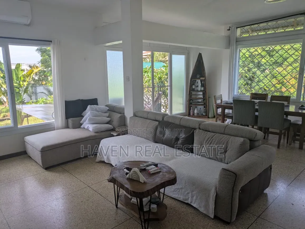 Furnished 4bdrm Villa in Masaki for rent in Masaki
