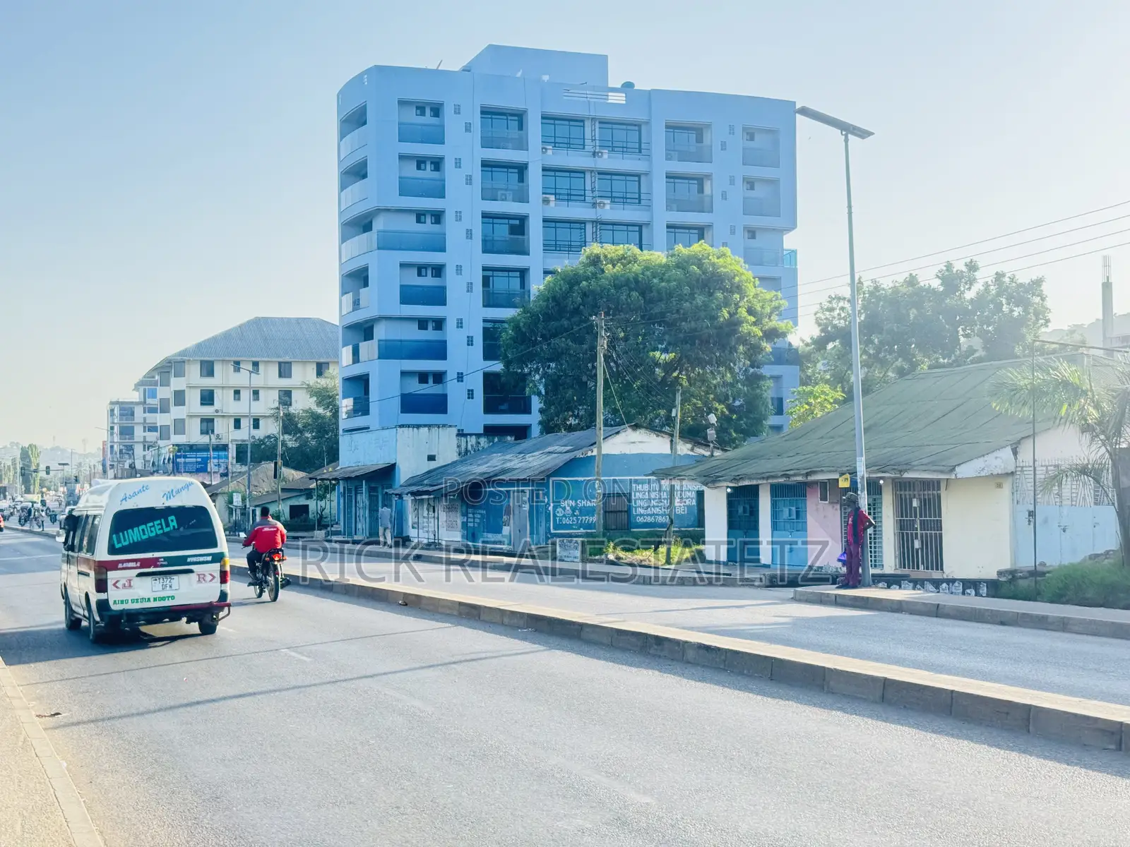 Kiwanja Cha Kwanza Kutoka Lami Kinauzwa Nera in Mirongo