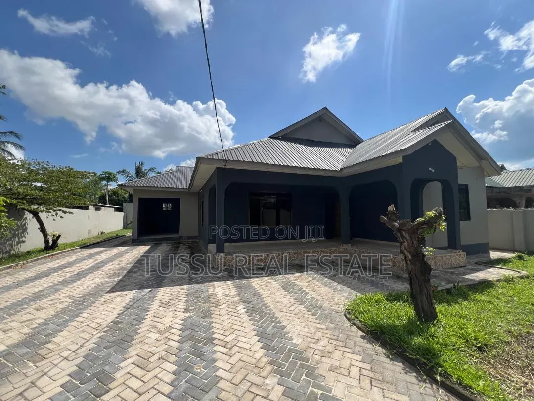 3bdrm House in Boko Msikitini, Kinondoni for sale in Kinondoni
