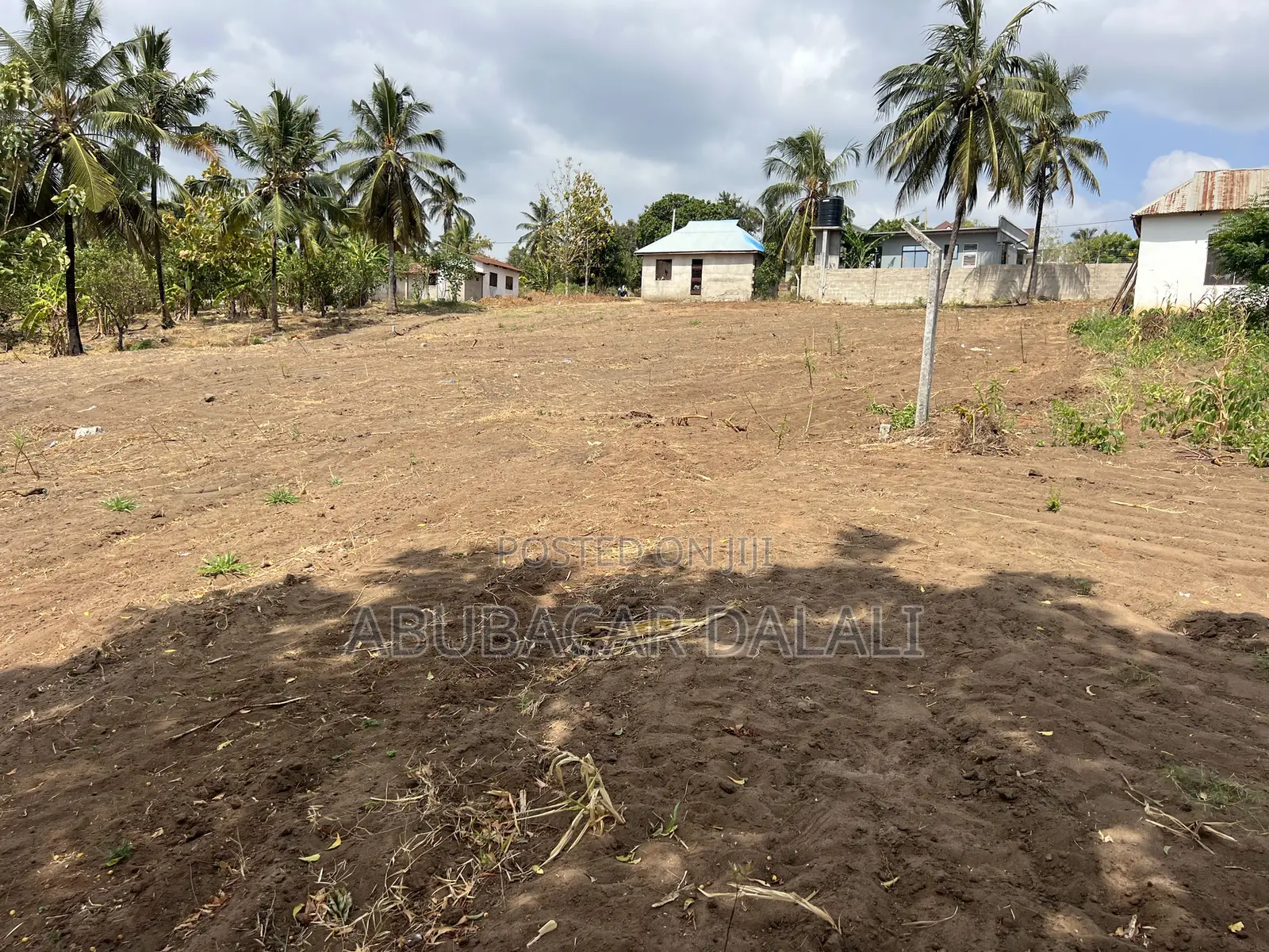 Kiwanja Madale Kwa Kawawa in Goba