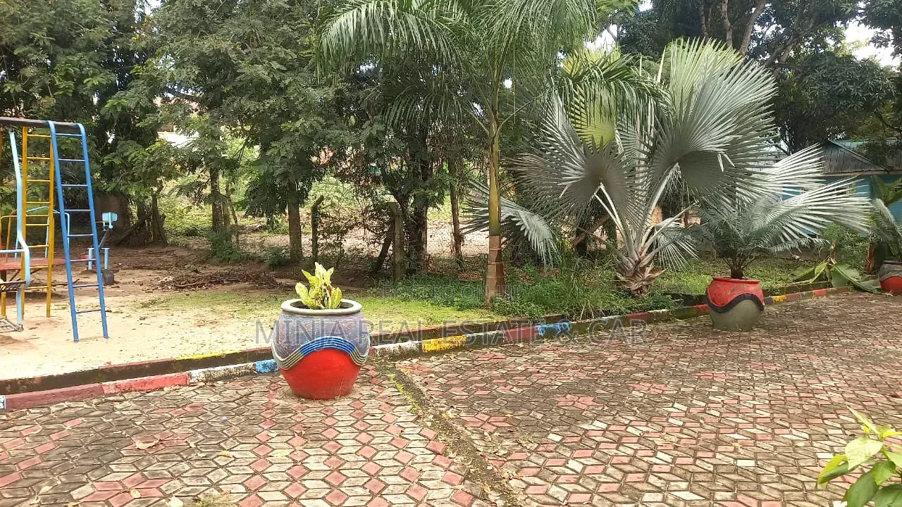 Kiwanja Kinauzwa Goba Matosa Uzaramuni in Goba