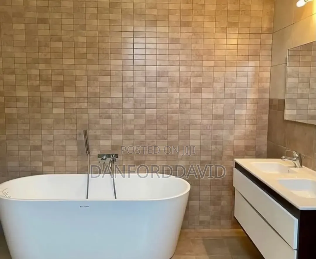Furnished 6bdrm House in Kahwa Real Estste, Oyster Bay for rent in Oyster Bay