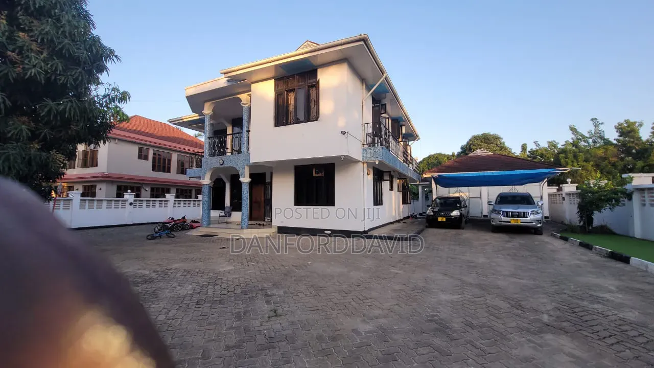 5bdrm House in Kahwa Real Estate, Mbezi Beach for rent in Mbezi Beach