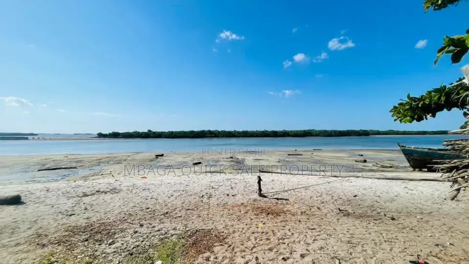 Plot Area SQM 7300 for Sale at Bagamoyo Zinga in Zinga