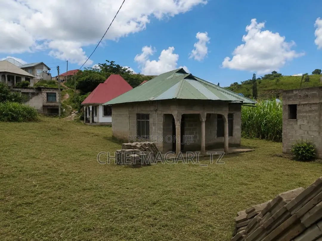 3bdrm House in Mbezi for sale in Mbezi