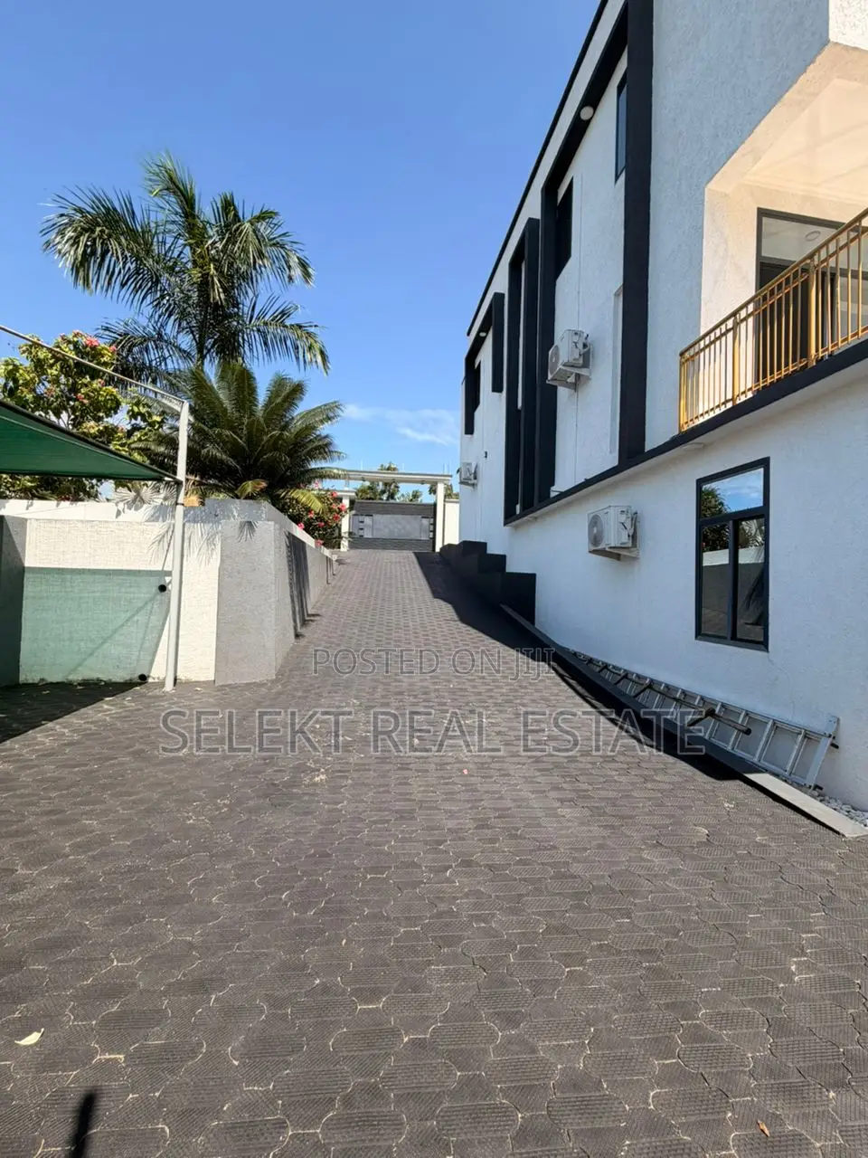 3bdrm House in Mbezi for sale in Mbezi