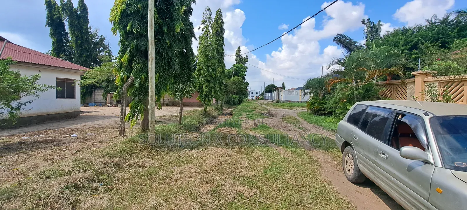 Kiwanja Kinauzwa Mbweni Mpiji Kina Msingi (Foundation) in Mbweni