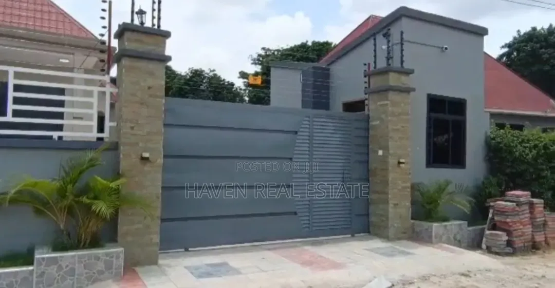 4bdrm Apartment in Msisi for sale in Msisi