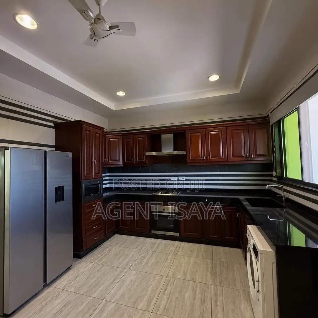 Furnished 3bdrm Apartment in Msasani for rent in Msasani