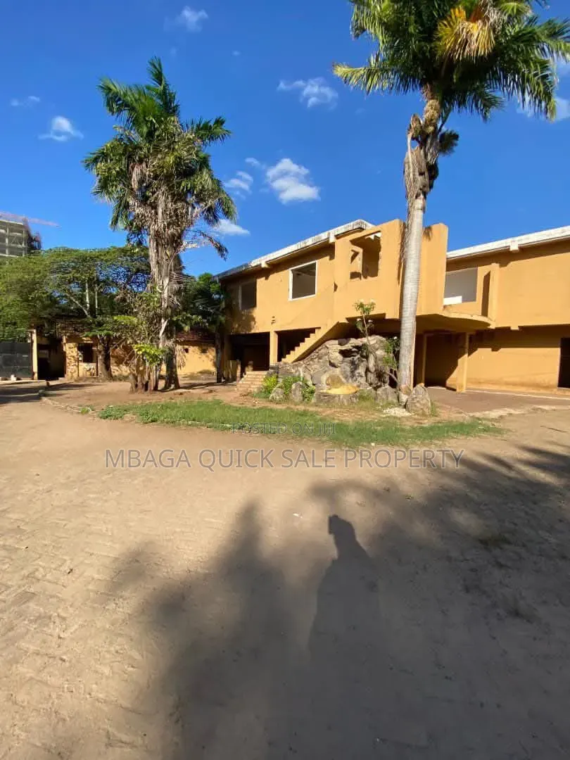 Plot Suitable for Apartment for Sale at Oyster Bay in Oyster Bay