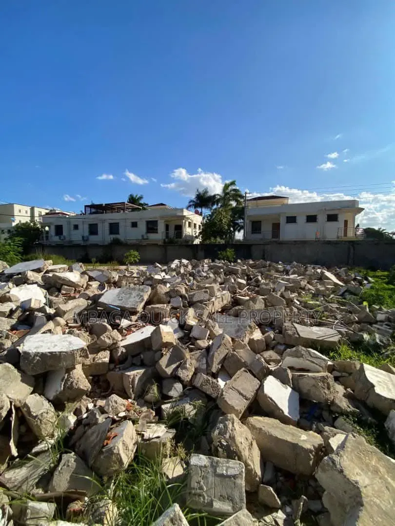 Plot Suitable for Apartment for Sale at Oyster Bay in Oyster Bay